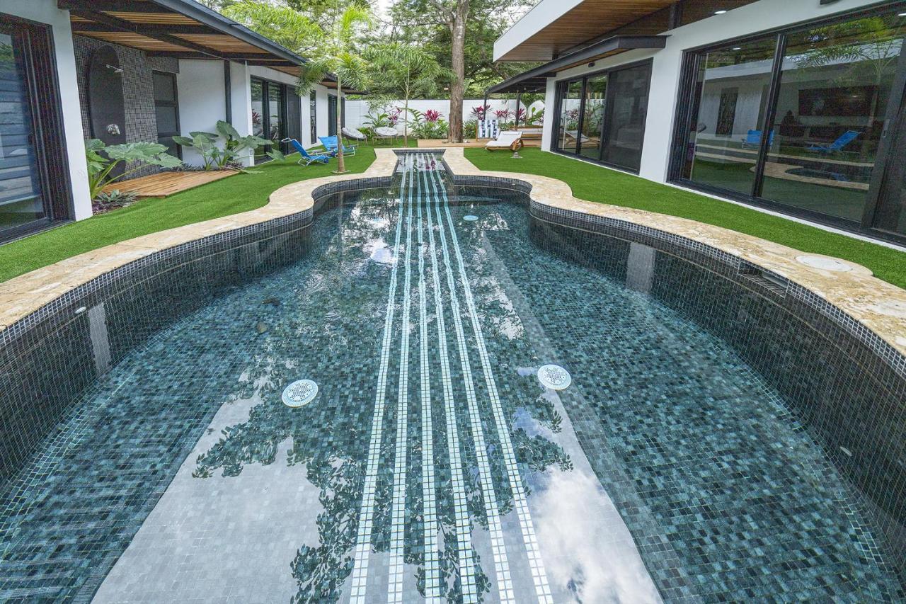 Playa Potrero - New Modern House, Pool In Guitar Shape - Casa Guitarraヴィラ エクステリア 写真