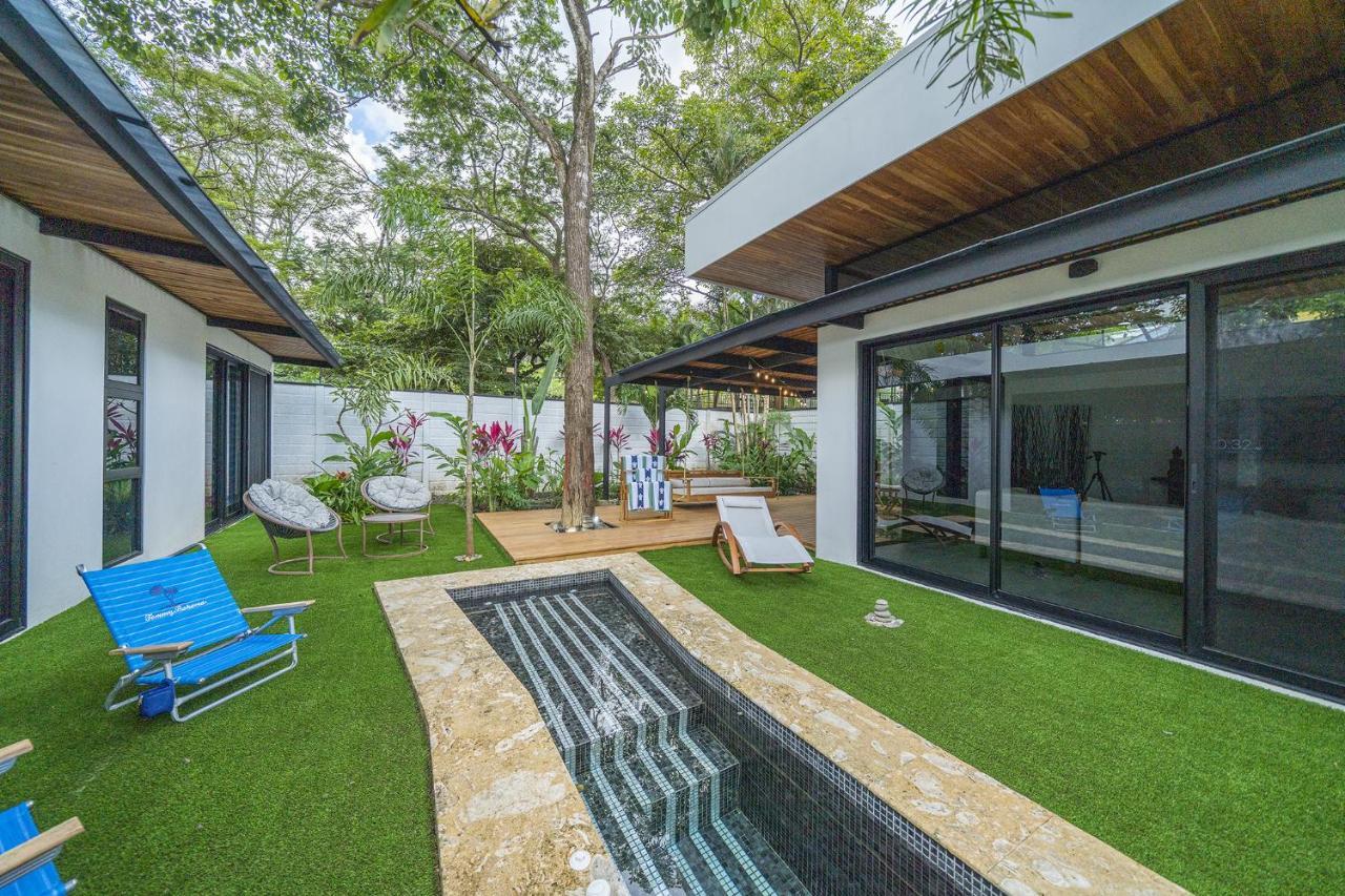 Playa Potrero - New Modern House, Pool In Guitar Shape - Casa Guitarraヴィラ エクステリア 写真