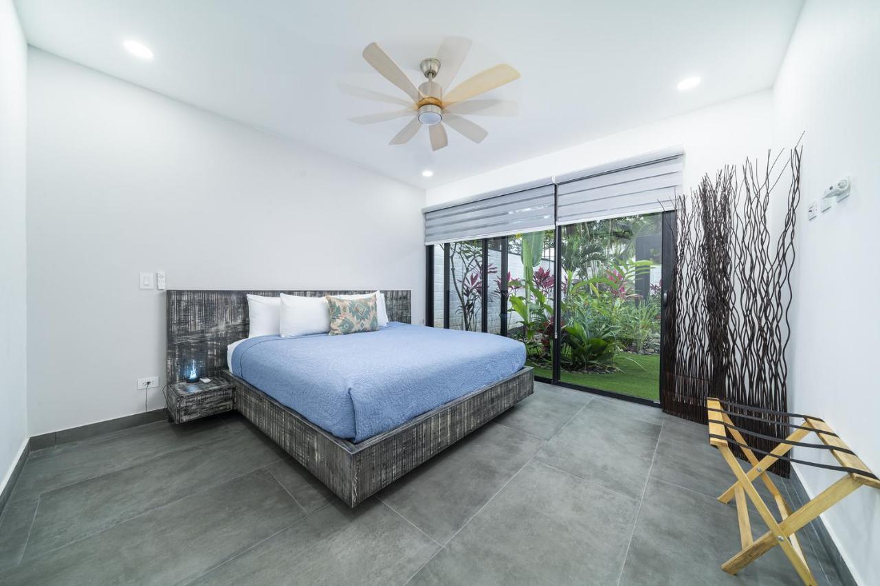 Playa Potrero - New Modern House, Pool In Guitar Shape - Casa Guitarraヴィラ エクステリア 写真