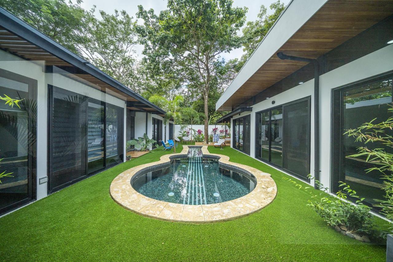 Playa Potrero - New Modern House, Pool In Guitar Shape - Casa Guitarraヴィラ エクステリア 写真