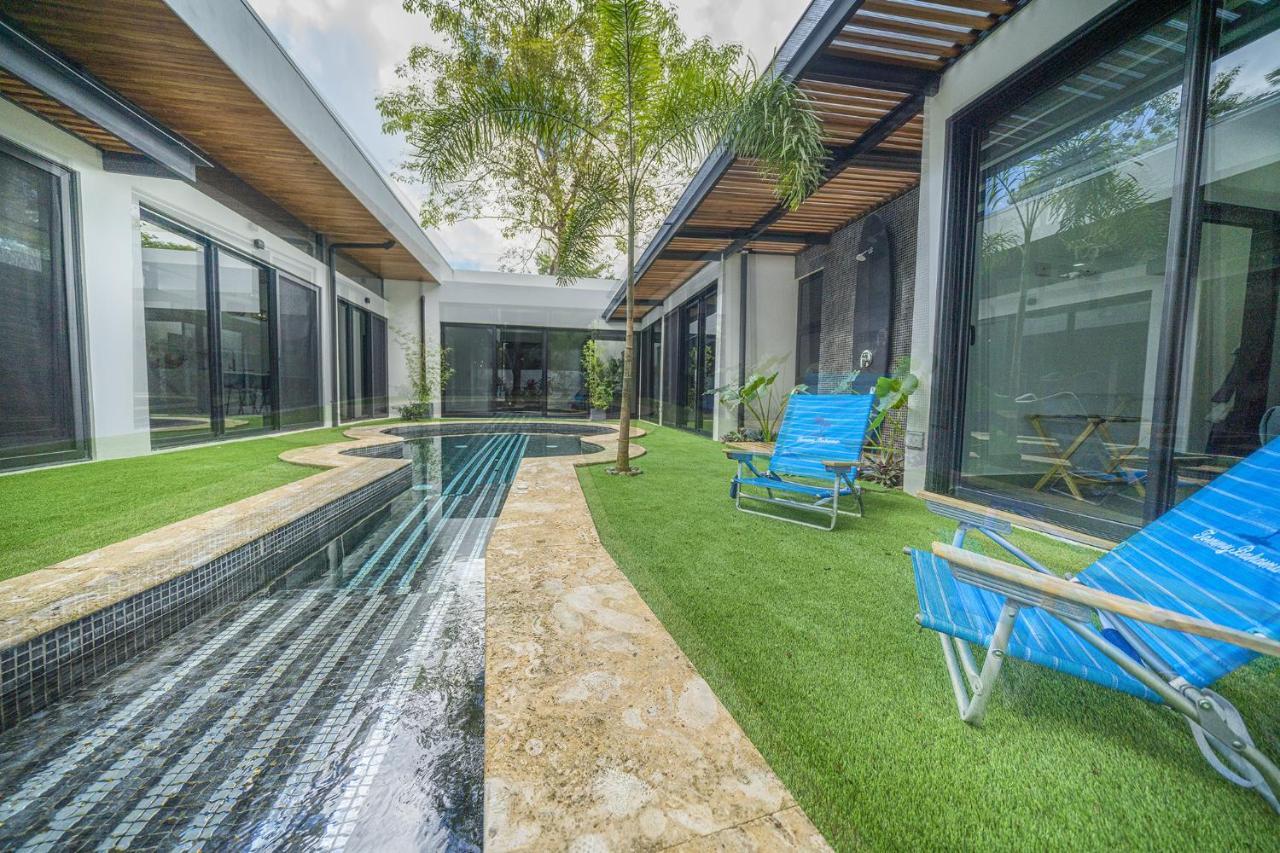 Playa Potrero - New Modern House, Pool In Guitar Shape - Casa Guitarraヴィラ エクステリア 写真