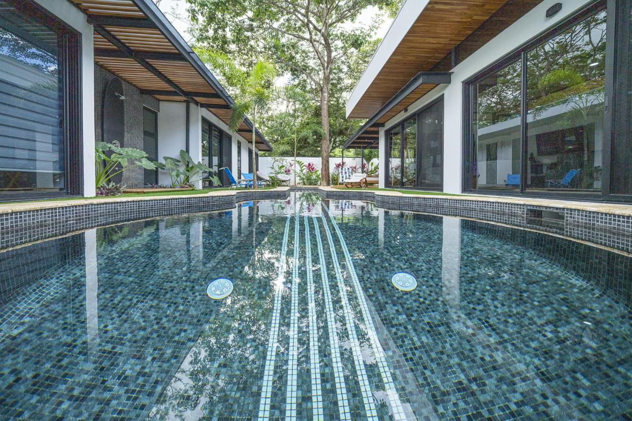 Playa Potrero - New Modern House, Pool In Guitar Shape - Casa Guitarraヴィラ エクステリア 写真