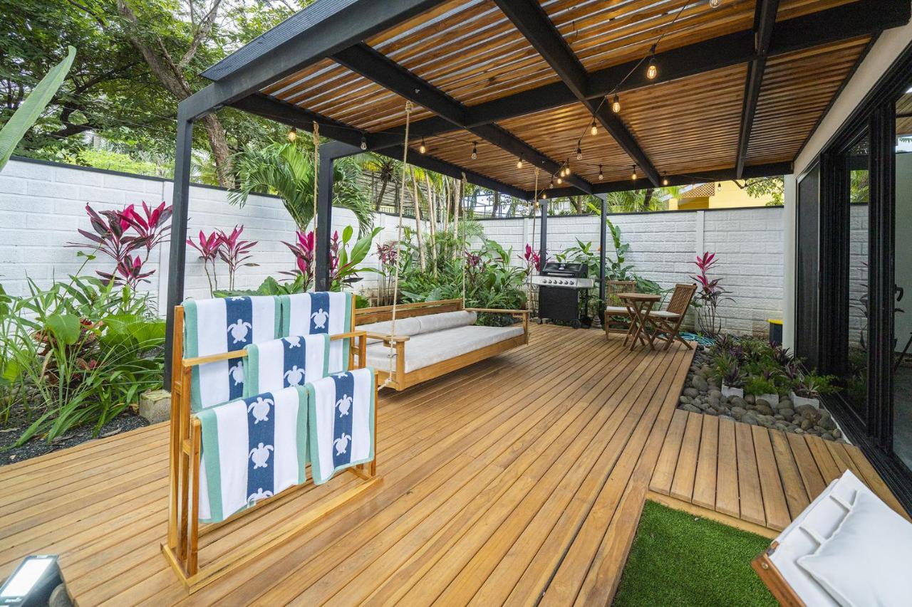 Playa Potrero - New Modern House, Pool In Guitar Shape - Casa Guitarraヴィラ エクステリア 写真